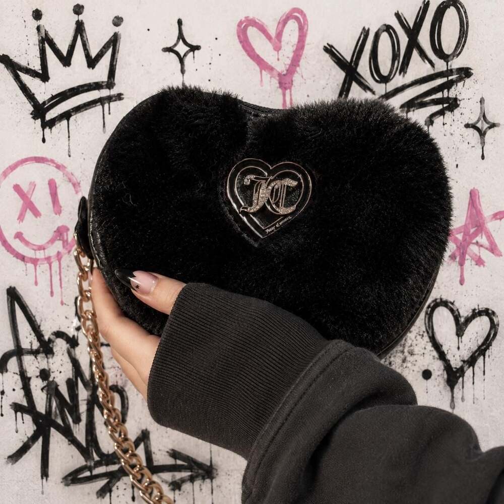 Juicy Couture Get Cozy Heart Zip Around Wristlet
